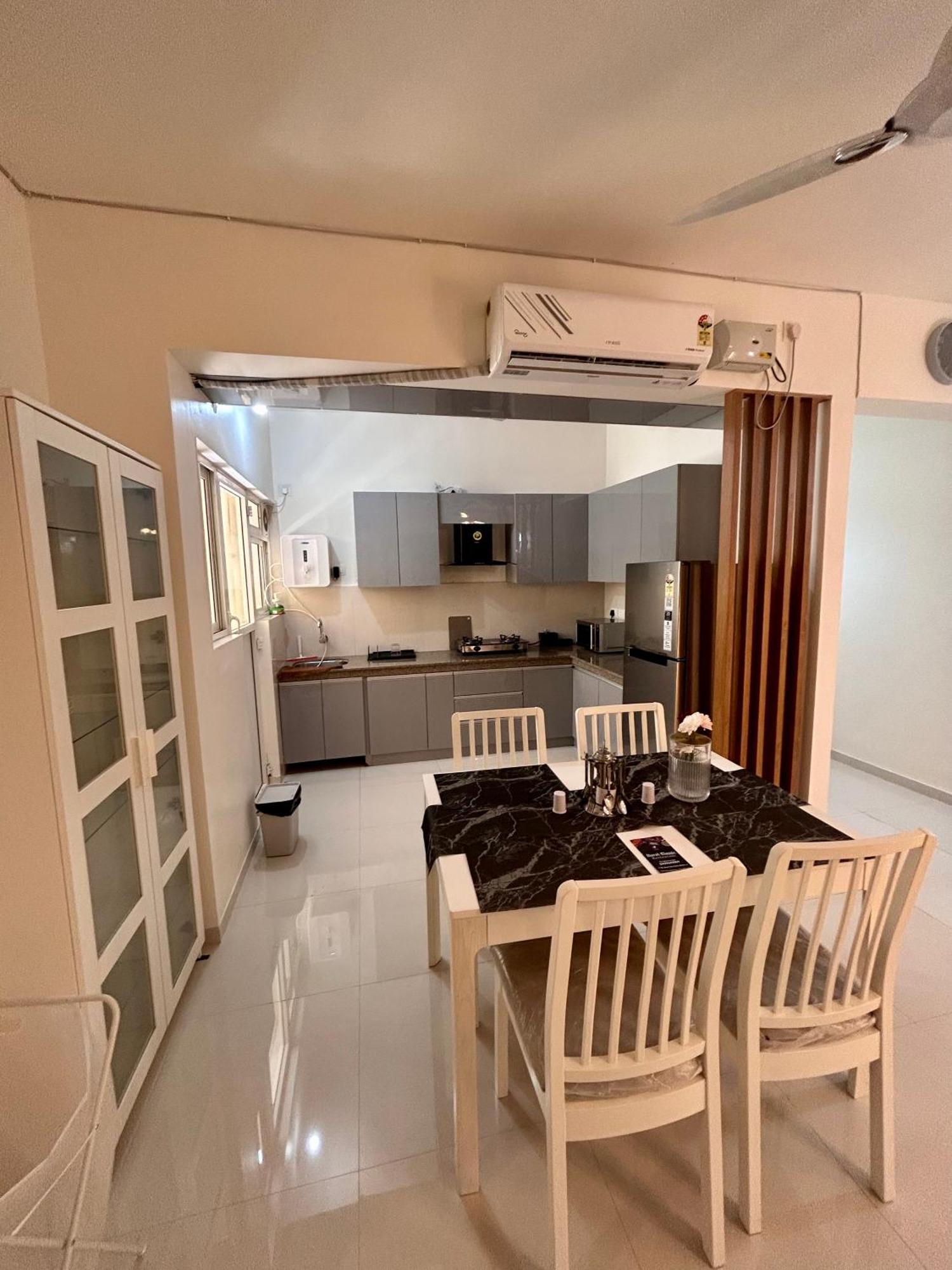 Pool And Garden View Good Stay Premium 2 Bhk Flat 104 ดาโบลิม ภายนอก รูปภาพ